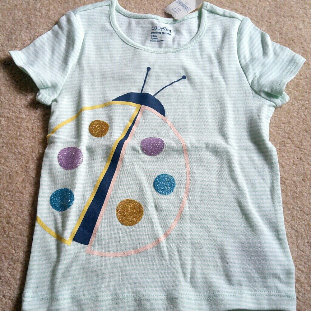 Nwt Baby Gap playtime favorites, 4T T-shirt